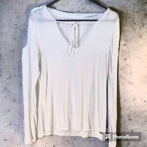 Hollister white tee